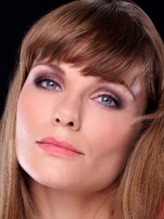 Ангела Схейф