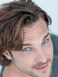 Игорь Рикли