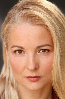 Габриела Романов