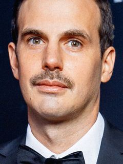 Михаил Локшин