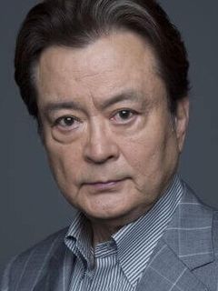 Синъя Овада