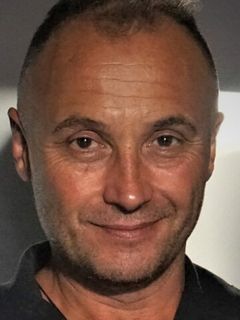 Майкл Беннетт