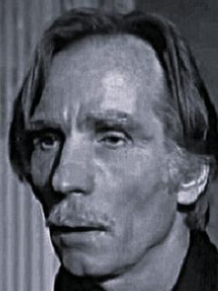 Уилли Холт