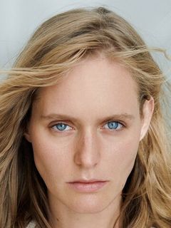 Эрика Булатая