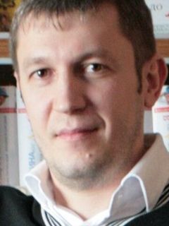 Максим Возняк