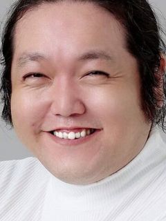 Наоюки Тацува