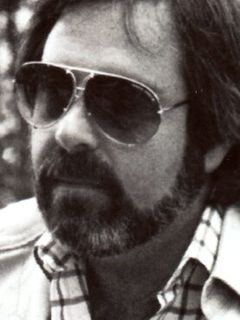 Луис А. Строллер