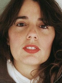 Джулия Закия