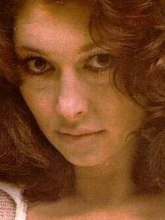 Клаудия Грави