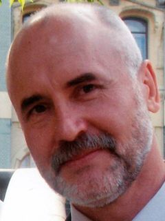Сергей Е. Динов