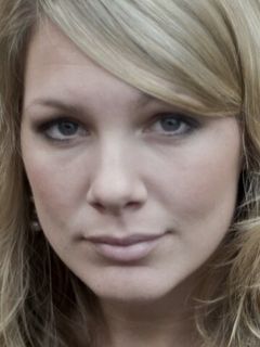 Анна Бролин