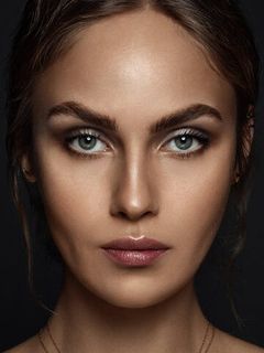 Елена Каррьер