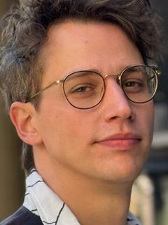 Адриан Пездирц