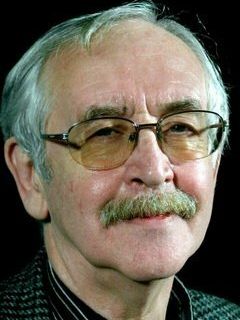 Василий Ливанов