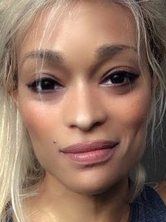 Алисия Мари