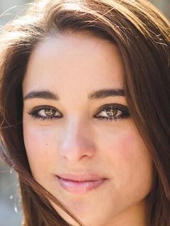 Шанель Ларок