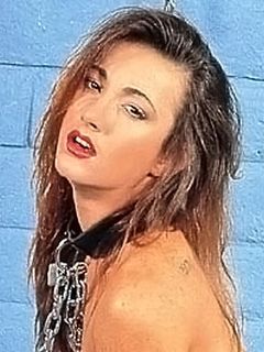 Брук Уотерс