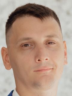 Максим Стоялов