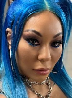 Стефани Белл