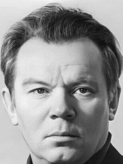 Евгений Шутов