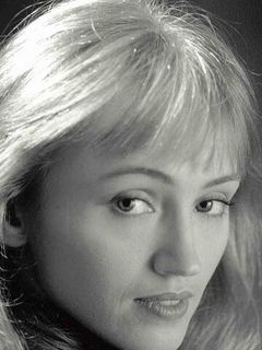 Лариса Лежнина