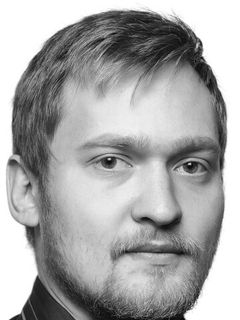 Максим Счастнев