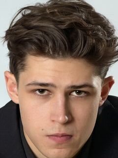 Арсений Гусев