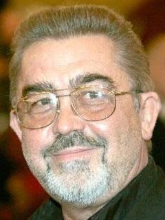 Александр Ефремов