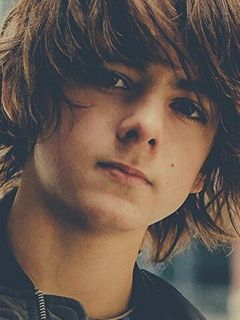 Макс Чарльз