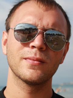 Александр Левичев