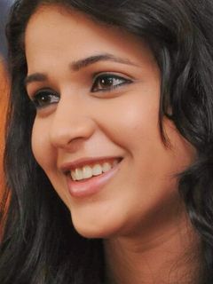 Лавания Трипати