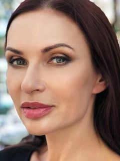 Эвелина Блёданс