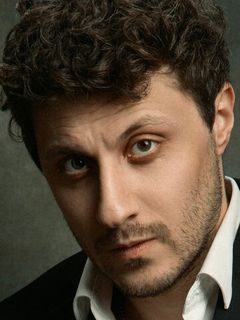 Сергей Хачатуров