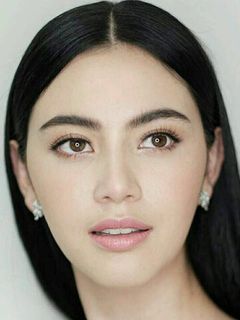 Давика Хурне