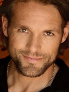 Эндрю Ди Джонс