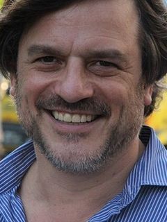 Николас Саймон