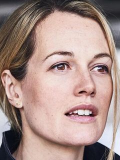 Кэрри Крэкнелл