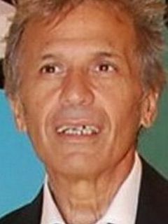 Тонино Акколла