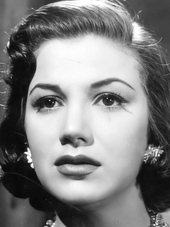 Ана Луиса Пелуффо