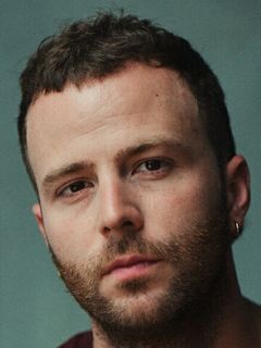 Адриан Гроссер