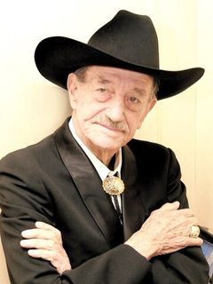 Марио Альмада