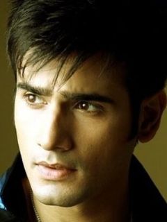 Каран Такер