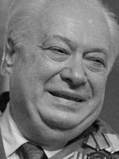 Николай Озеров