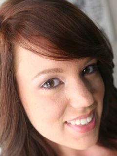 Лиззи Такер