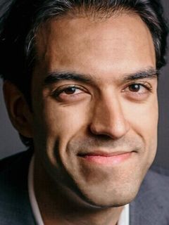 Мэнни Махал