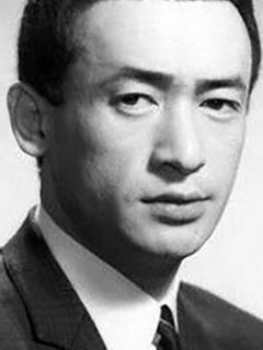 Микио Нарита