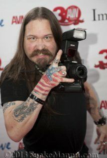 Victor the SnakeMannn Wolder