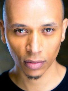 Стефан Пьерр Митчелл