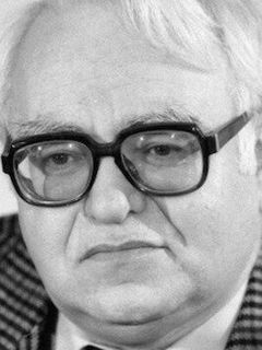 Михаил Шатров