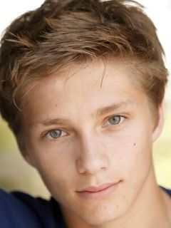 Коллин Плэйс